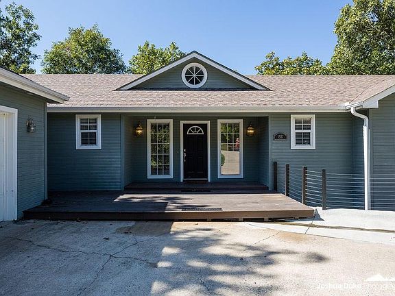 4th image of 1557 N Forest Hts
