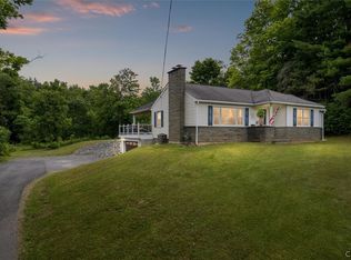 9319 Mallory Rd, New Hartford, NY 13413