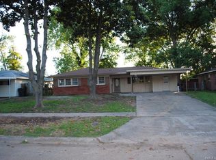 1621 Patricia Dr, Bossier City, LA 71112
