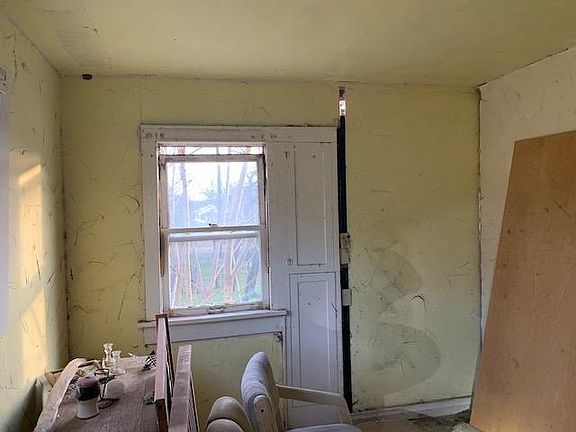 4th image of 1426 NE 9th St