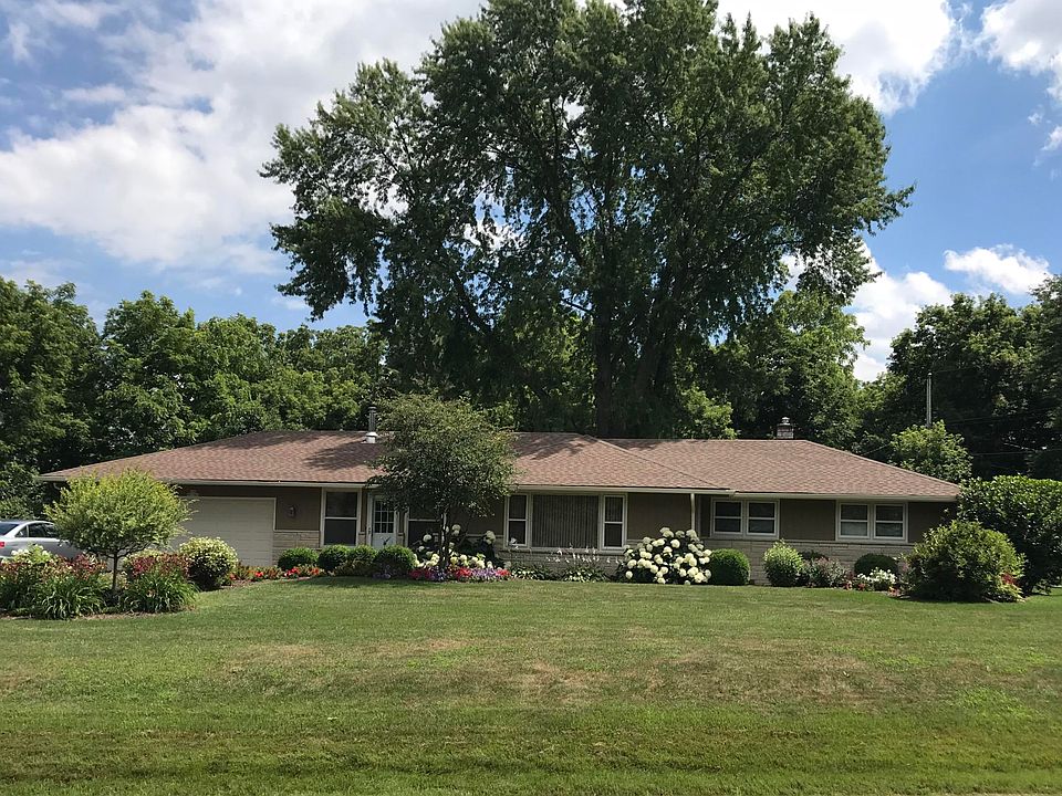 1st image of N54W21505 Logan Dr