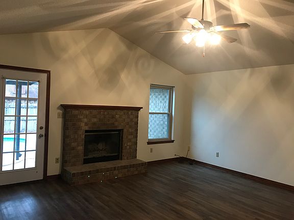 5th image of 4730 Pebble Creek Ter