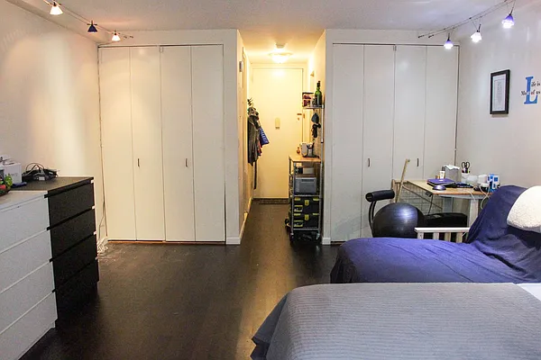 Rented by Compass | media 32