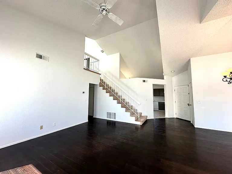 528 Fuchsia Dr — Photo 12