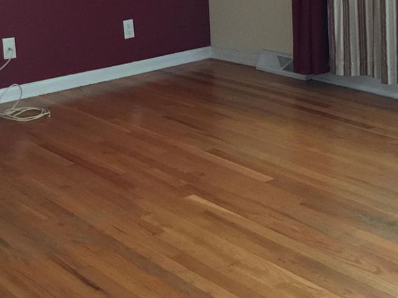 4th image of 4401 Newton Cir