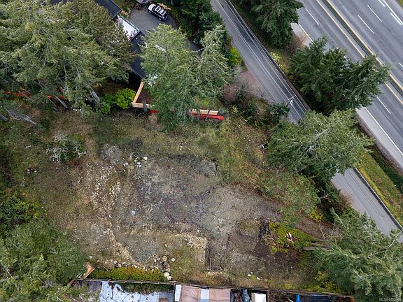 3rd image of 1850 Swartz Bay Rd