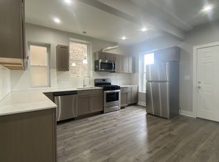 4230 W Crystal St #17825961, Chicago, IL 60651