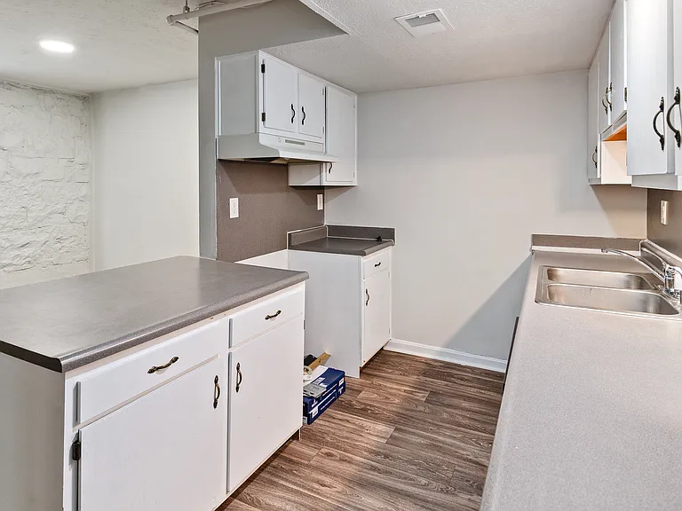 315 W Hill St #OB1 — Photo 5