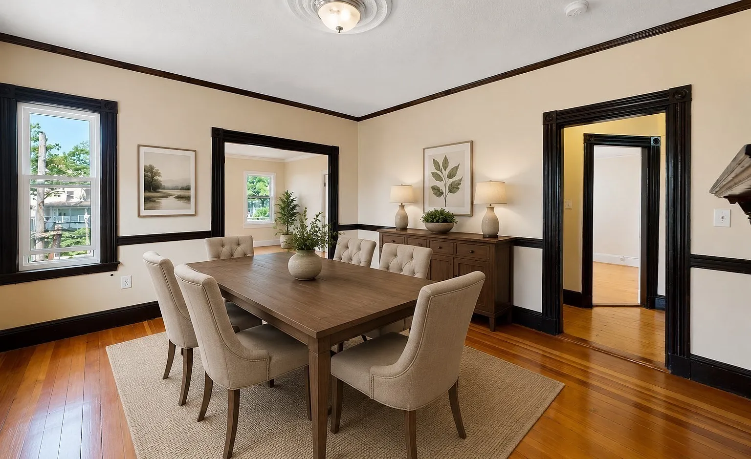 2 bed, 1.0 bath, 1328 sqft, $2,750 — Photo 4