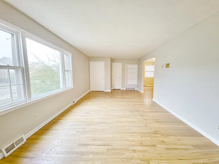 3427 Westbury Rd #1 — Photo 3
