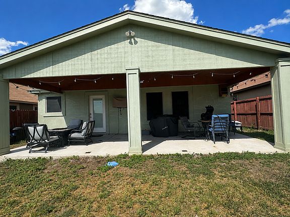 2nd image of 1622 Texoma St