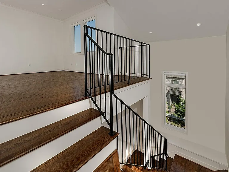 2503 Lake Front Cir — Photo 21