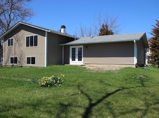 2513 59th St, Woodridge, IL 60517