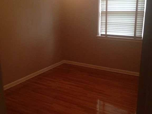 5th image of 3668 Sturgeon Ave
