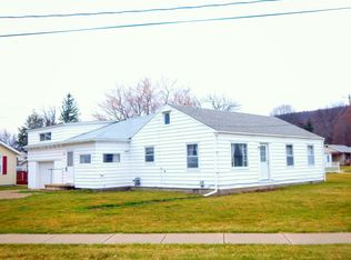 19 Charles St, Corning, NY 14830