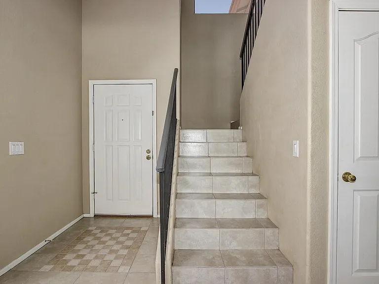 4726 E Mossman Rd — Photo 9