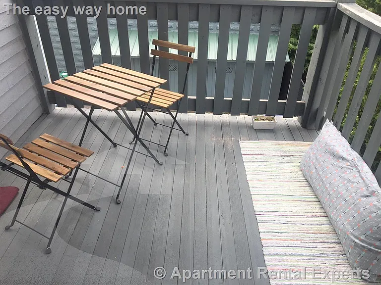 395 Columbia St #2 — Photo 6