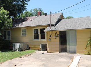 605 S Cline Rd, Coffeyville, KS 67337