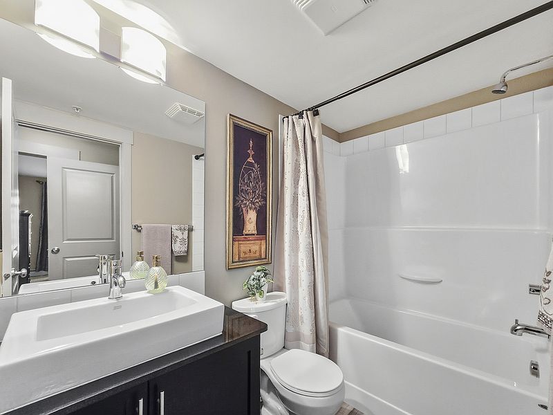 Calgary Townhouse for rent - 2 Bedrooms — photo 20