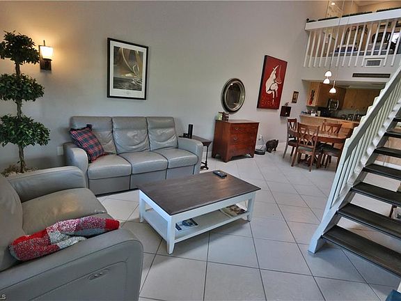 2nd image of 12938 Meadowood Ct