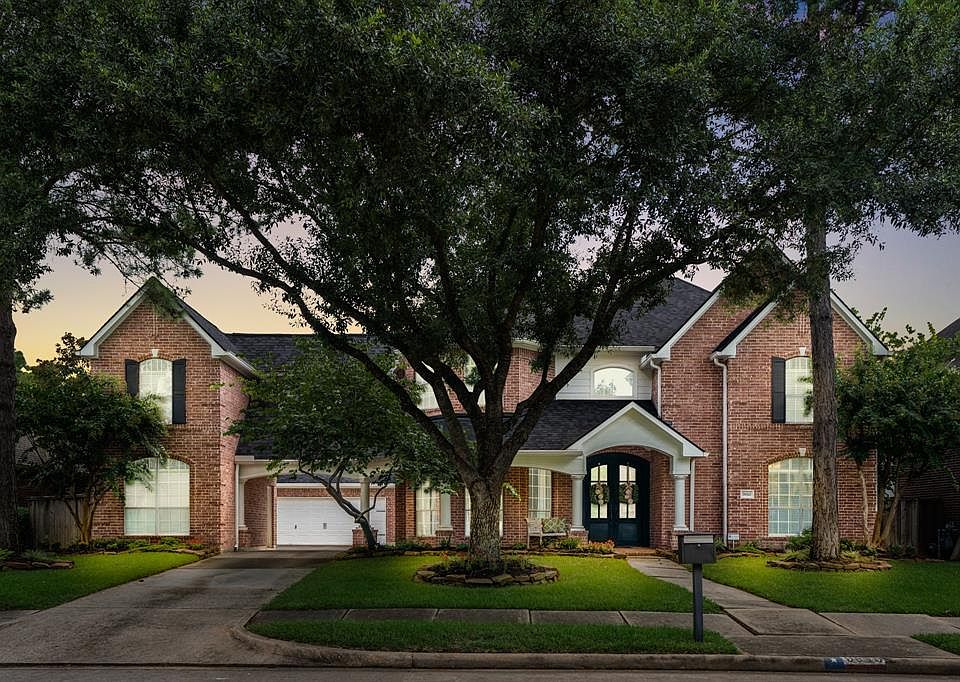 Welcome to 9810 Audobon Park a gorgeous Trendmaker home in the Manor section a short walk to the lake, pool, recreation club & tennis courts. The home has a beautiful backyard oasis with pool, spa and firepit.