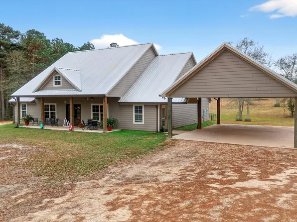 13 Homer Ladner Rd, Poplarville, MS 39470