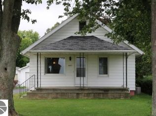 6201 N Pingree Rd, Elwell, MI 48832