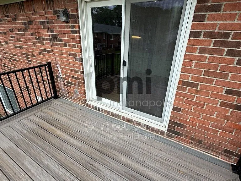 6460 Park Central Way — Photo 6