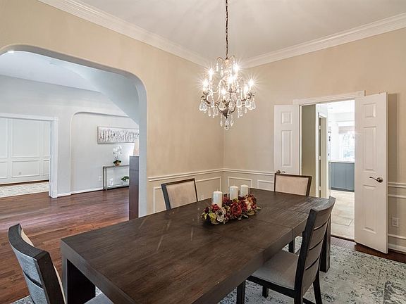 Formal Dining Room with Butler's Pantry