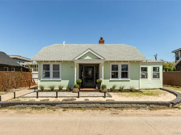 12 Surfview Walk, Seaview, NY 11770