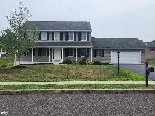 2427 Magnolia Dr, Gilbertsville, PA 19525