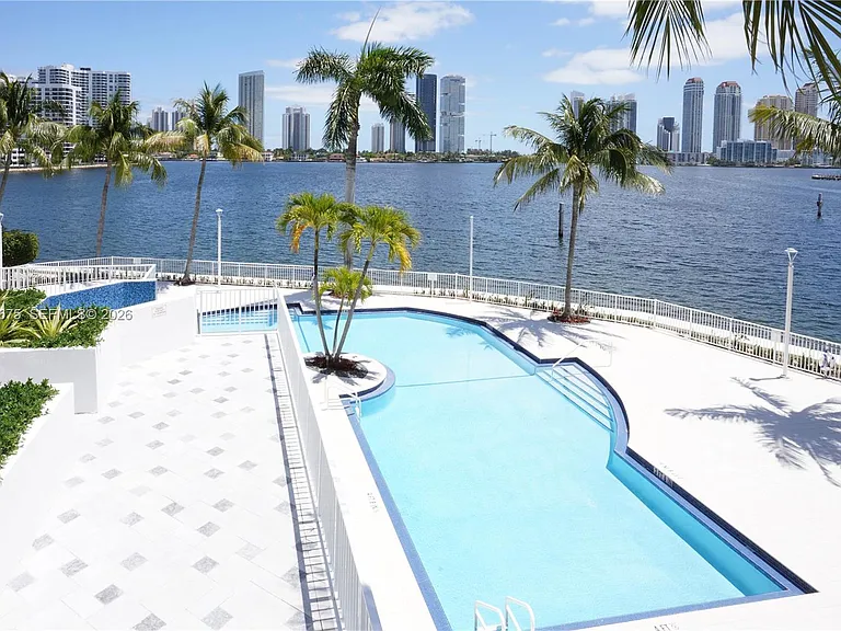 3370 Hidden Bay Dr #213 — Photo 38