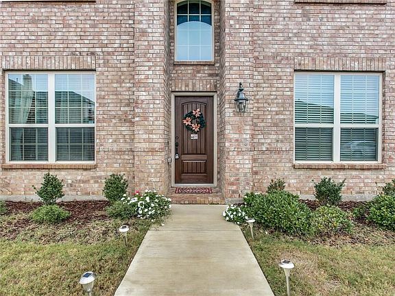 2nd image of 8416 Gentian Dr