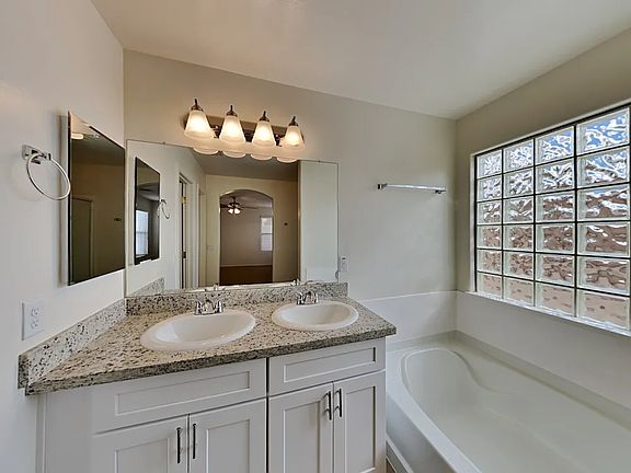 5th image of 13377 W Solano Dr