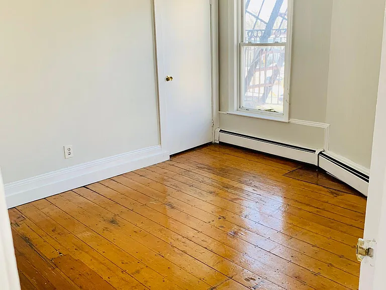 97 Beach Rd #2 — Photo 4