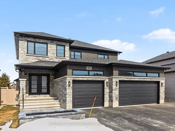 668 Geneva Cres, Russell, ON K0A 1W0