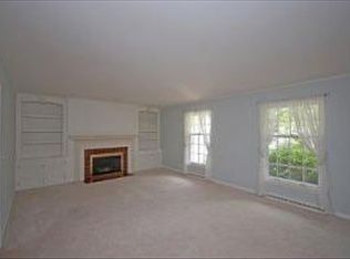 8725 N Greenvale Rd, Bayside, WI 53217