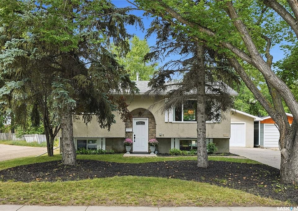 1st image of 317 Simon Fraser CRESCENT