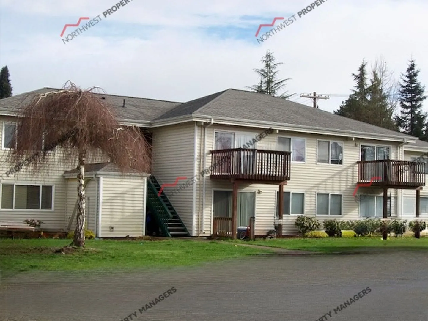 R152A — Photo 1