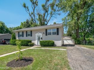 753 Calico Dr, Aurora, IL 60506