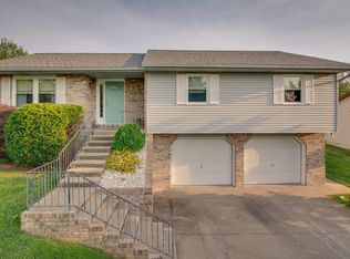 1821 Cedar Ridge Rd, Jefferson City, MO 65109