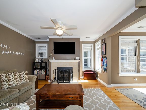 4th image of 811 Hinman Ave APT 2E