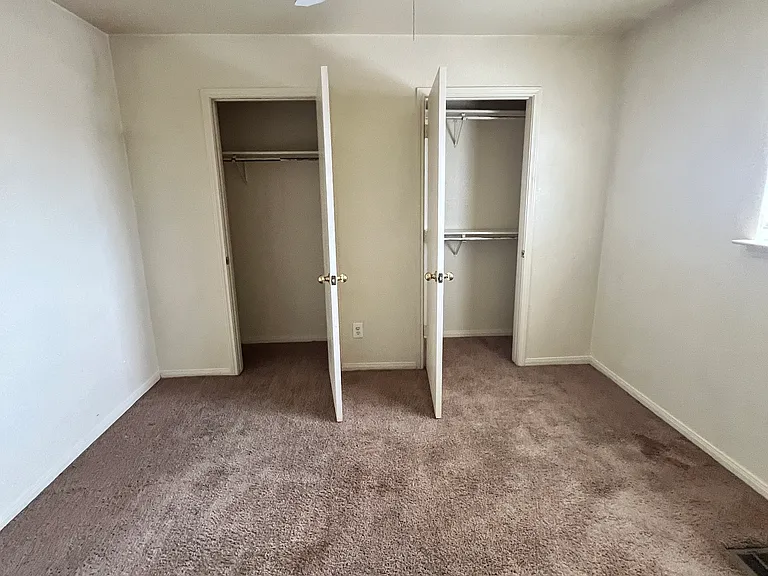 3305 Barcelona Dr #A — Photo 12