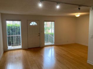 10-4660 Coldwater Canyon Ave #10, Studio City, CA 91604
