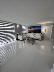 16546 NE 26th Ave APT 3J, North Miami Beach, FL, 33160