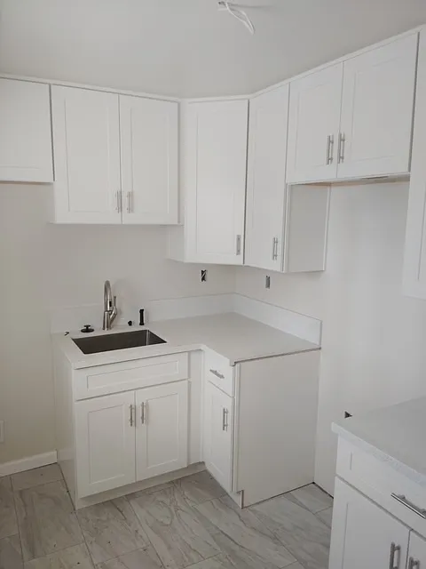 7861 Winding Way
