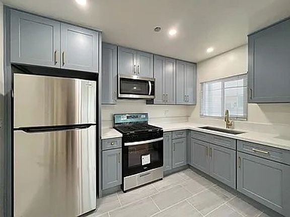 4th image of 319 N Garfield Ave #321A