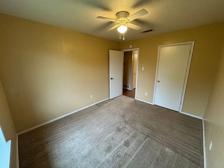 1603 Cedarhill Dr — Photo 15