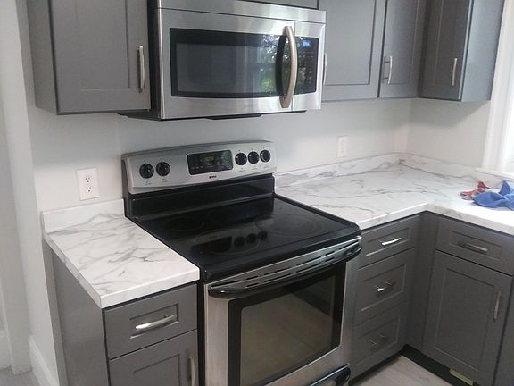 3rd image of 8 Massachusetts Ave #2