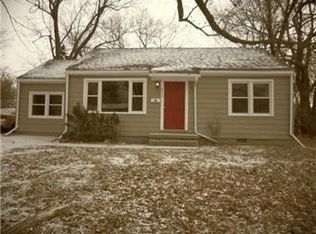 8233 Antioch Rd, Overland Park, KS 66204